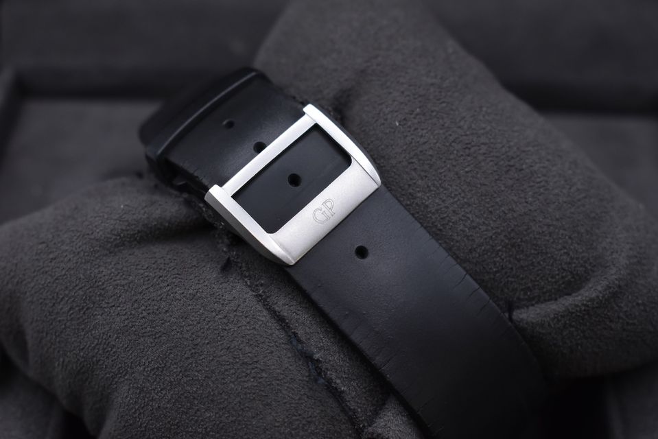 Girard Perregaux Laureato 80180-21-611-FK6A Image 3